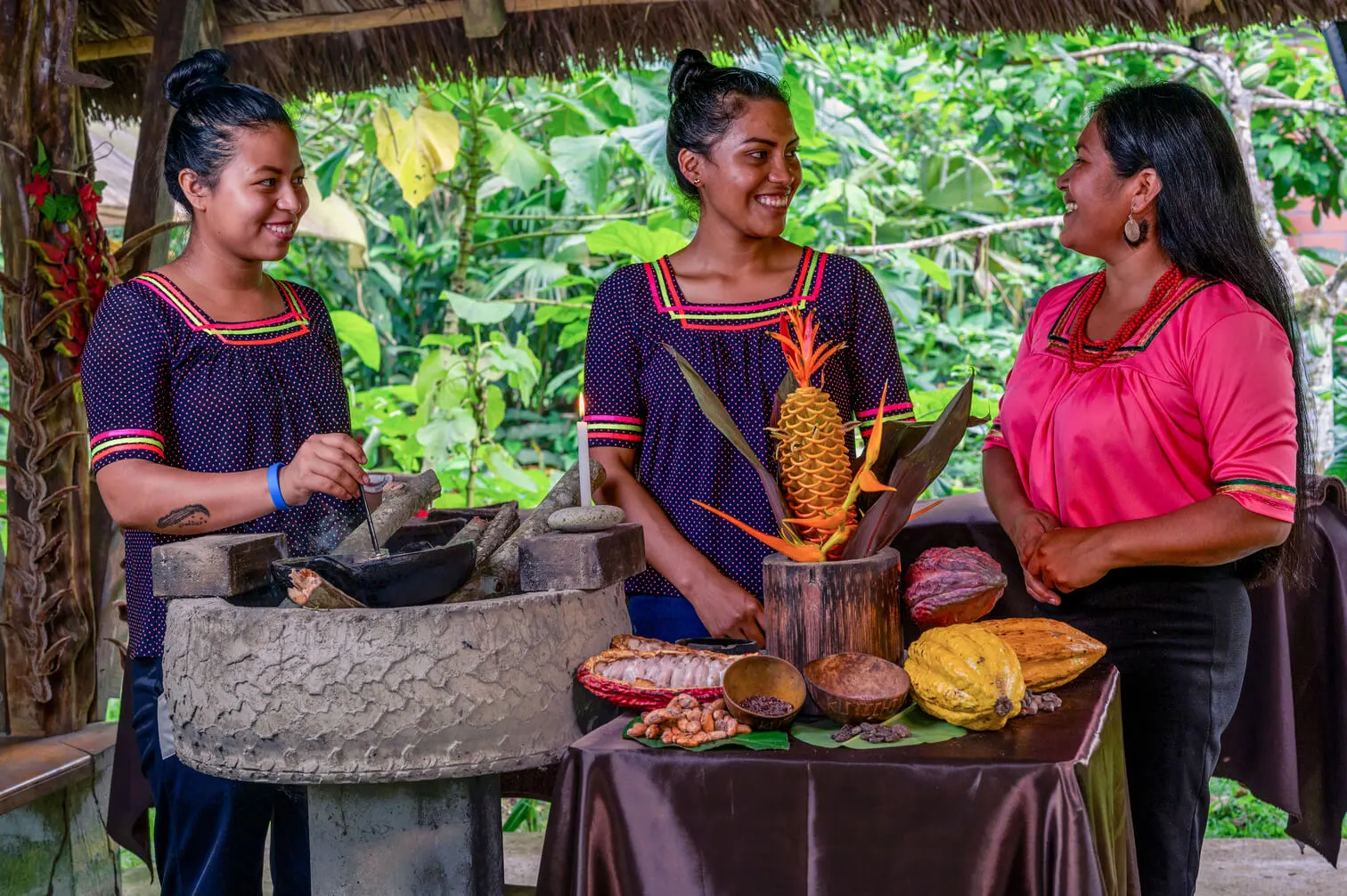 Amazonian kichwa women near Misahualli, Ecuador